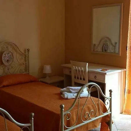 Gasthof La Casa Di Ninna 3*